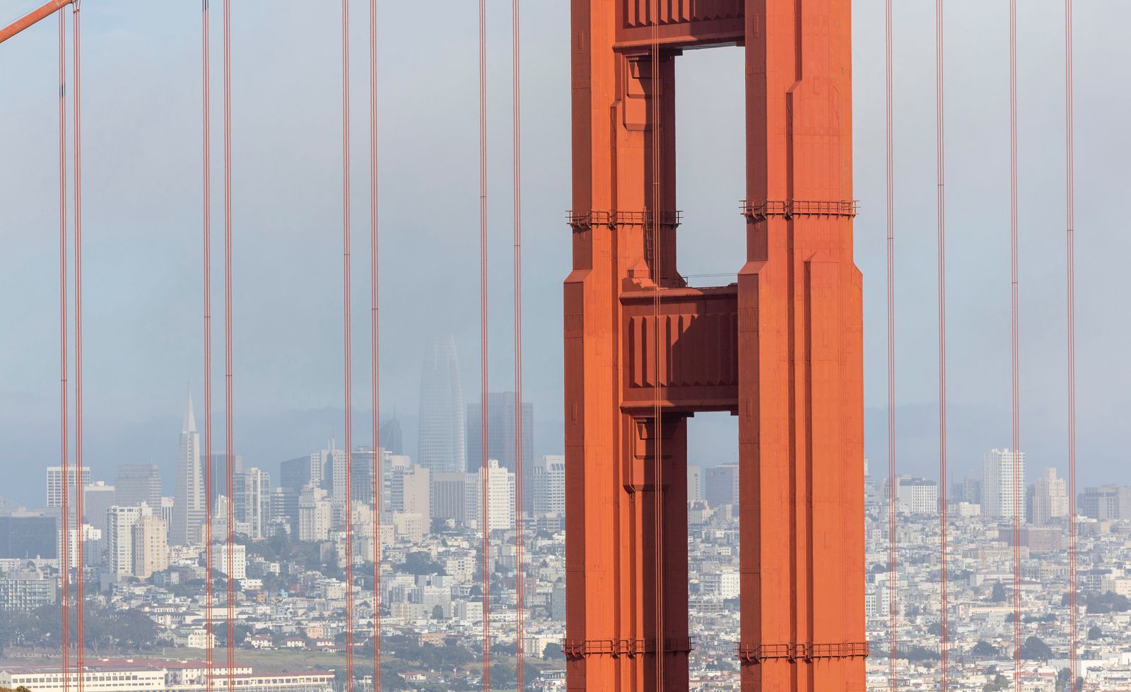 Golden Gate Bridge with the San Francisco skyline